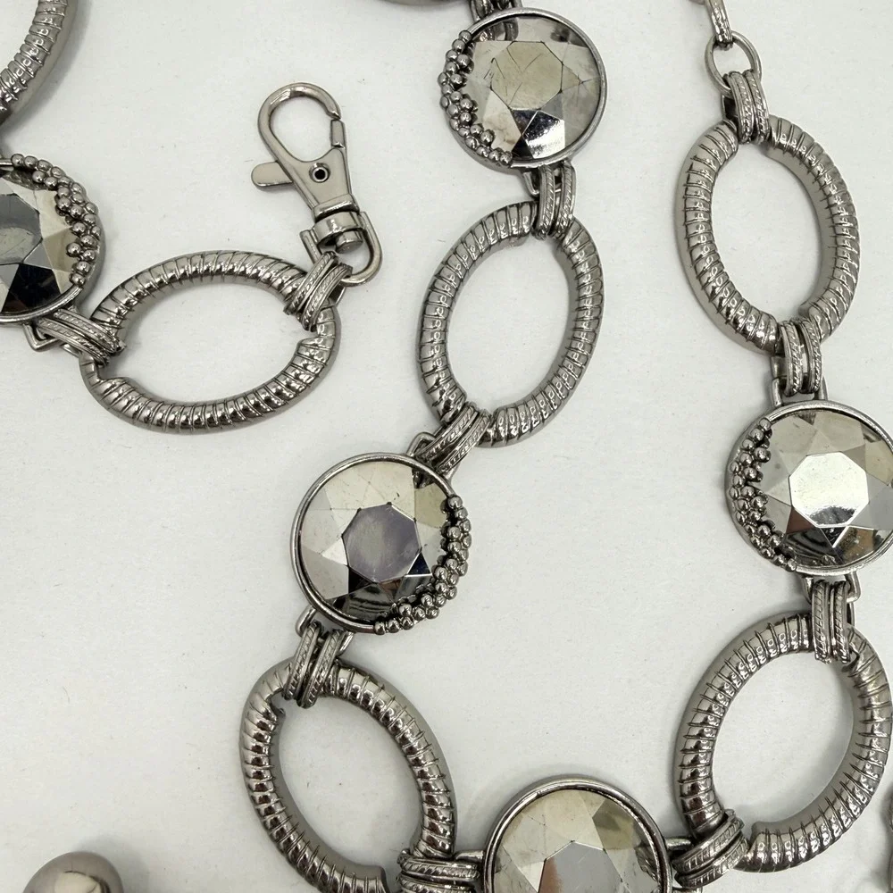 Gunmetal Chain‎ Link Belt with Large Faceted Grey Crystals and Textured Ovals